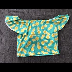 Kortni Jeane pineapple ruffled around top medium